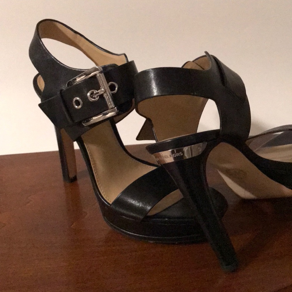 Michael Kors black leather shoes